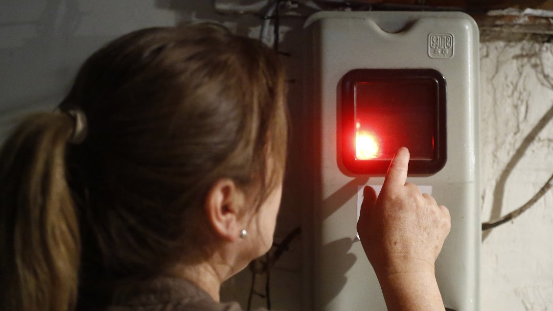 Ministra de Energía: Quienes se nieguen a cambiar medidores igual deberán pagar prorrateo