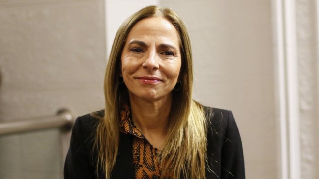 Ministra de la Mujer por 8M: A las autoridades no nos corresponde marchar