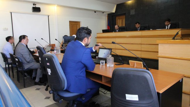 Condenan a tres ex carabineros por cohecho y hurto