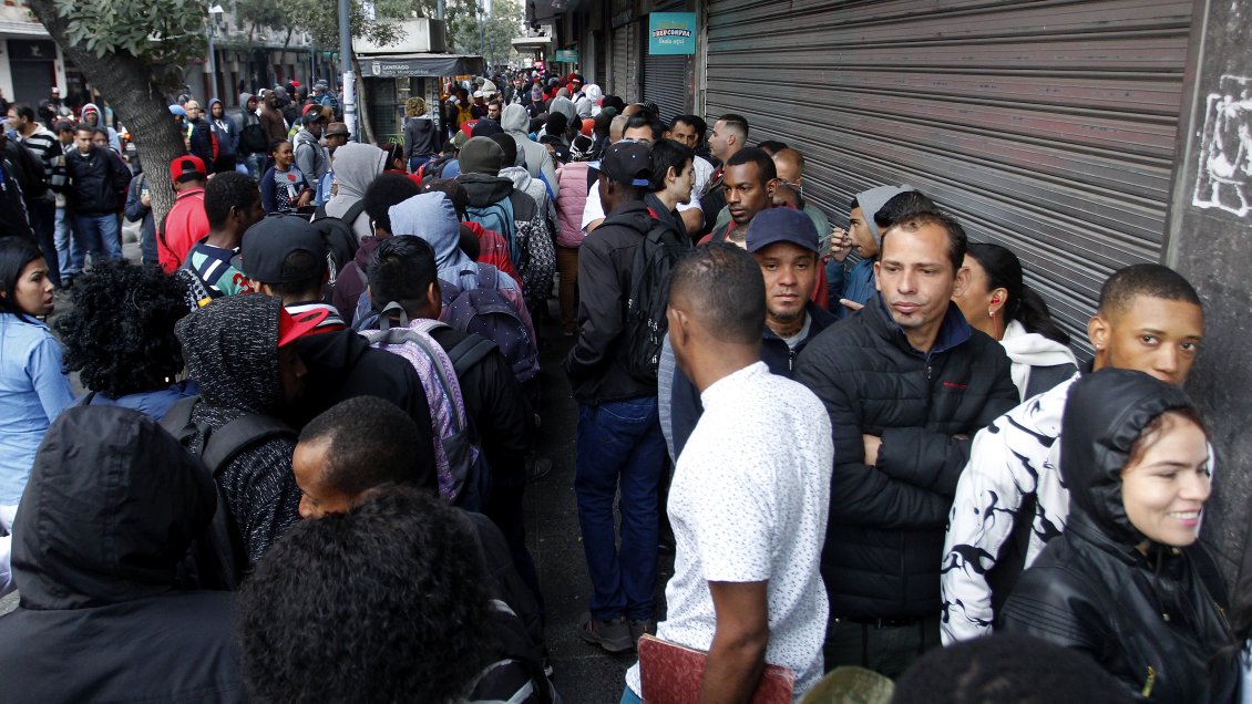 Nuevas listas de espera en Extranjería duplican a las del AUGE