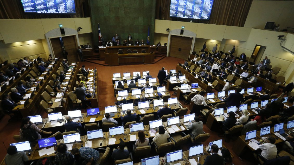 Diputadas acusan que ley de cuotas de participación femenina es insuficiente