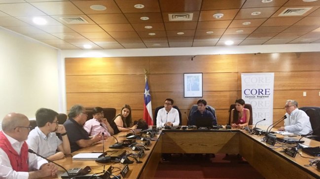 Consejo Regional de Antofagasta media en el conflicto por relleno sanitario Chaqueta Blanca