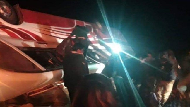 Grave volcamiento de bus en Huara deja al menos dos fallecidos