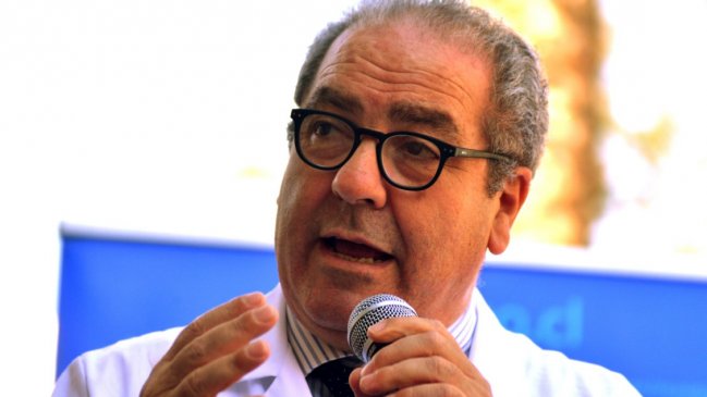 Luis Castillo negó ser responsable de la caída en la aprobación a Piñera