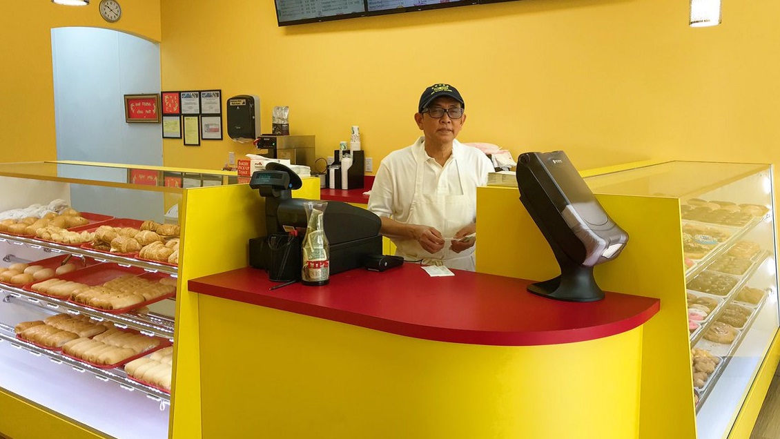 Viralizó foto de su papá triste y recibió una emocionante respuesta masiva