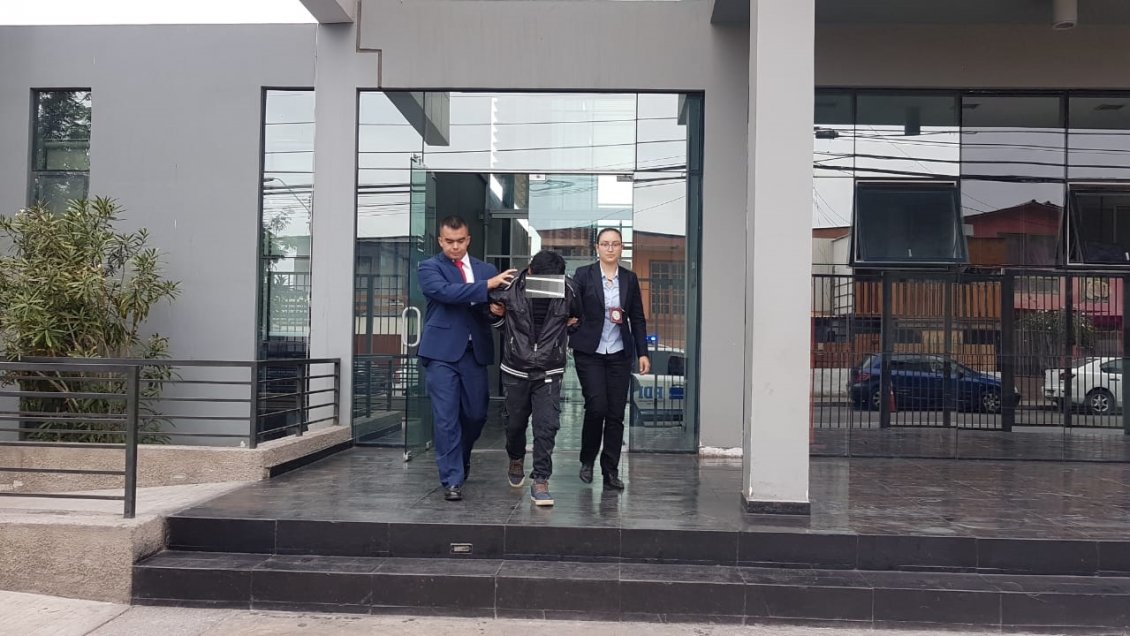 Arica: Detienen a sujeto por presunto abuso sexual durante una reunión de amigos