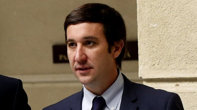 Diputado UDI: La oposición propone 