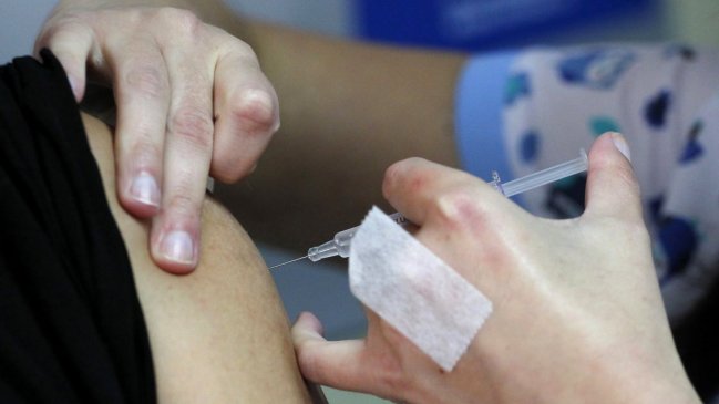 Minsal inició campaña anti influenza: Cinco millones de vacunas