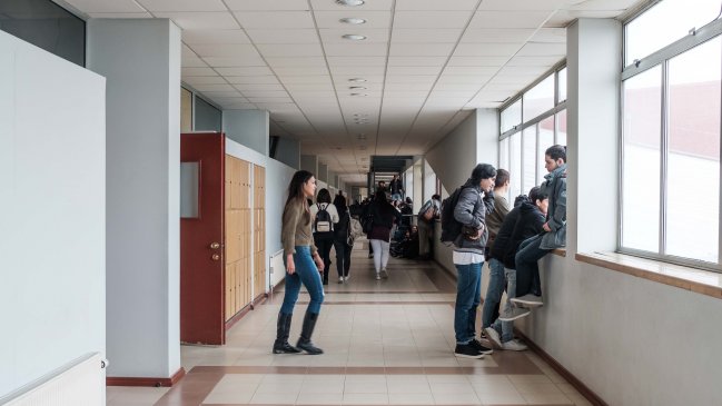 Más de mil nuevos estudiantes iniciaron sus clases en la Universidad de Magallanes