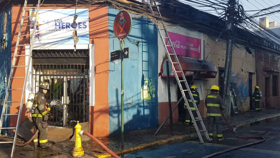 Entregan bono a locatarios afectados por incendio en Rancagua