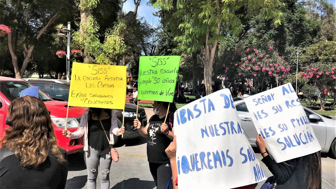 Comunidades educativas protestaron por suspensión de clases en Copiapó