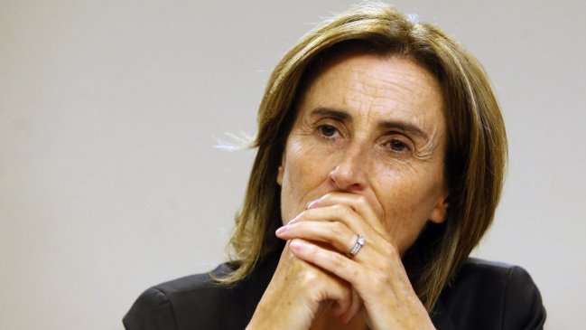 Crisis en el Mineduc: Funcionarios acusan 