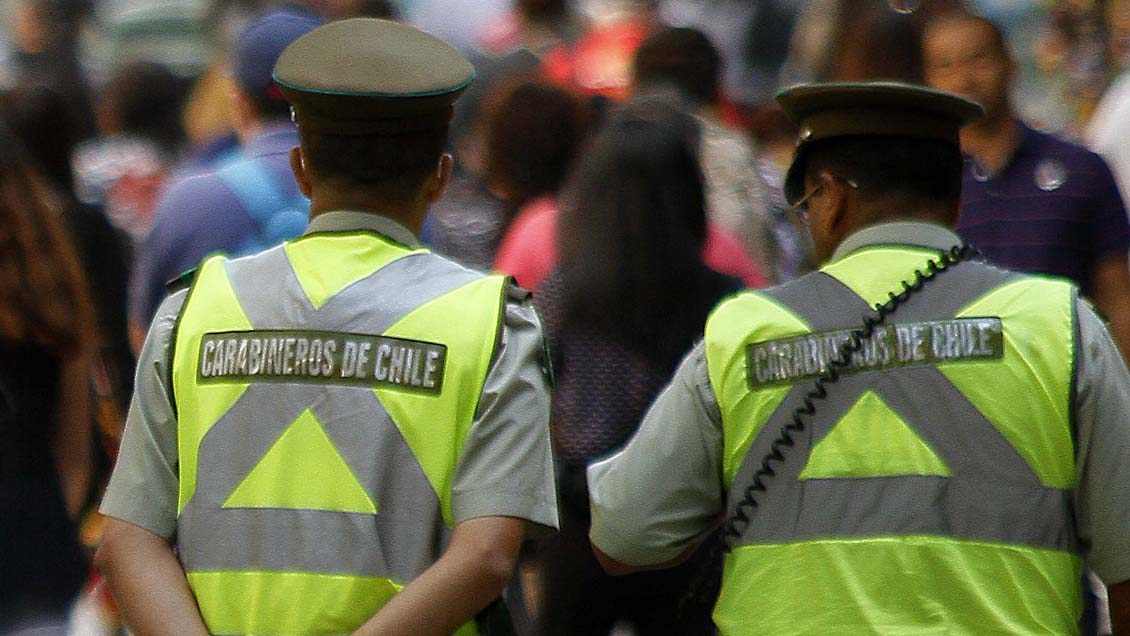 Secundarios acusan que Carabineros los hostiga con controles de identidad durante marchas