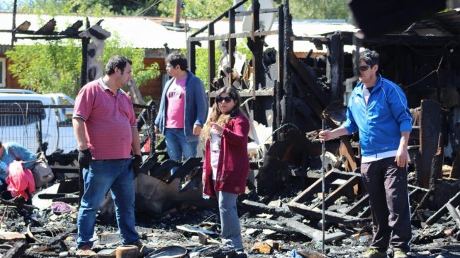 Buscan solución definitiva para los damnificados por incendio en Villarrica