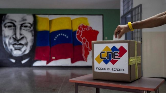 New York Times acusó a Maduro de usar alimentos y medicina para comprar votos