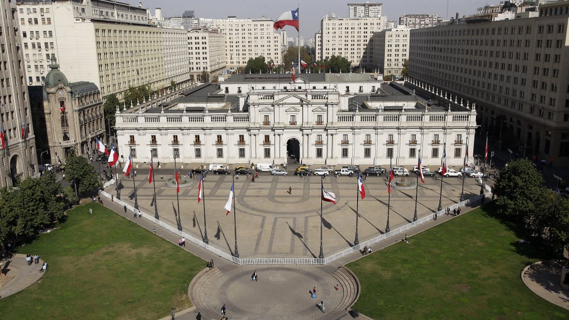 Automovilista trató de ingresar al Palacio de La Moneda