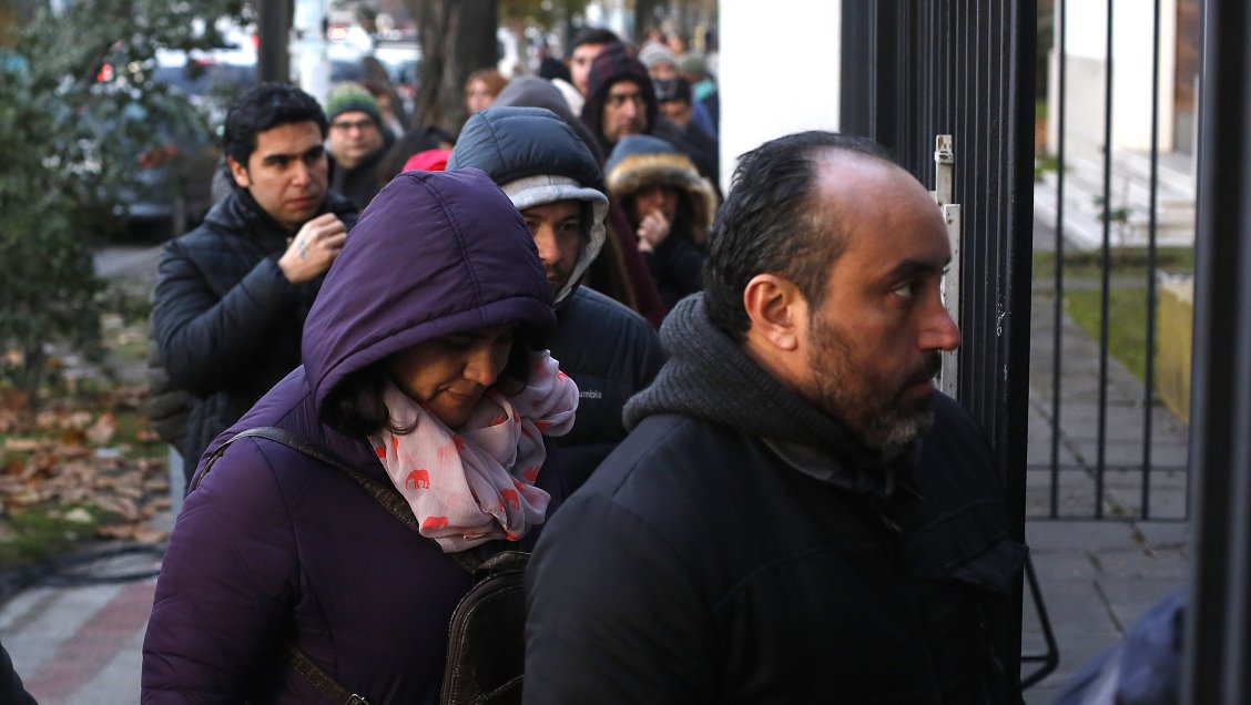 Padres hicieron fila por cupo en colegio privado de Providencia