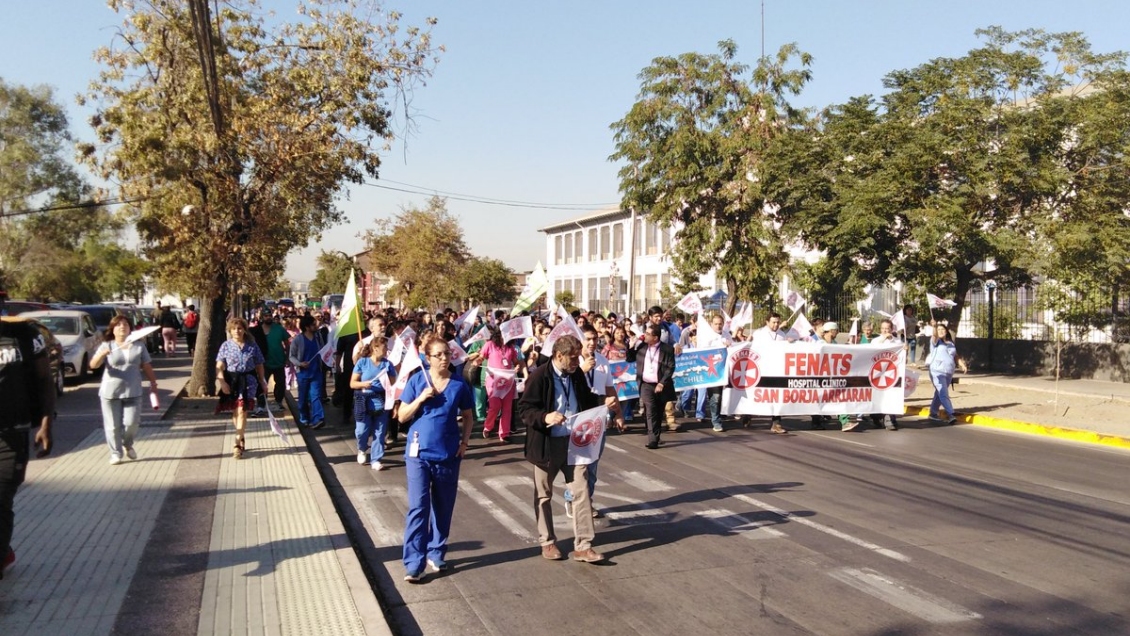 Funcionarios del Hospital San Borja paralizaron por escasez de recursos