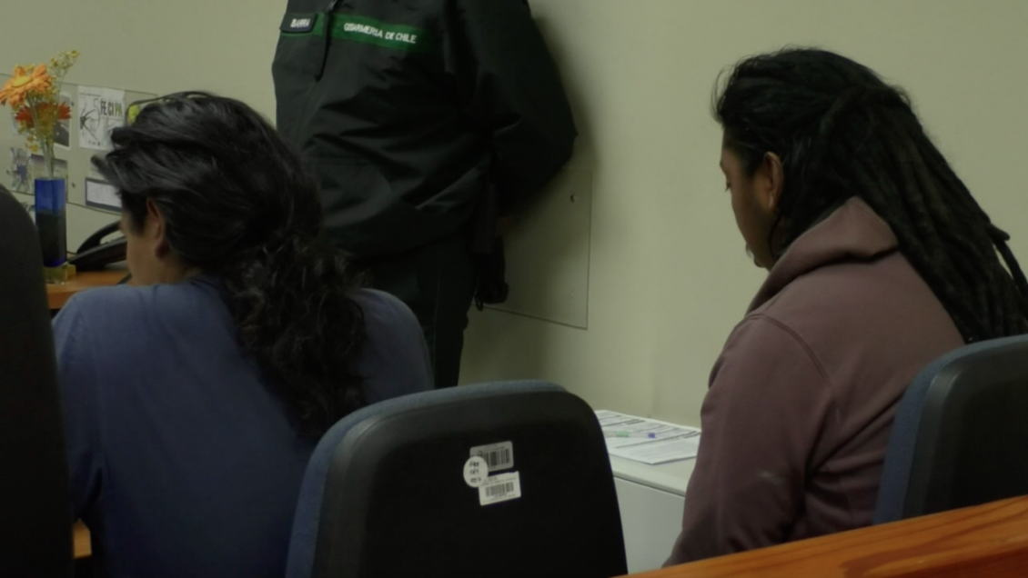 Coyhaique: Jóvenes fueron sorprendidos atacando con cadena y cuchillo a un indigente