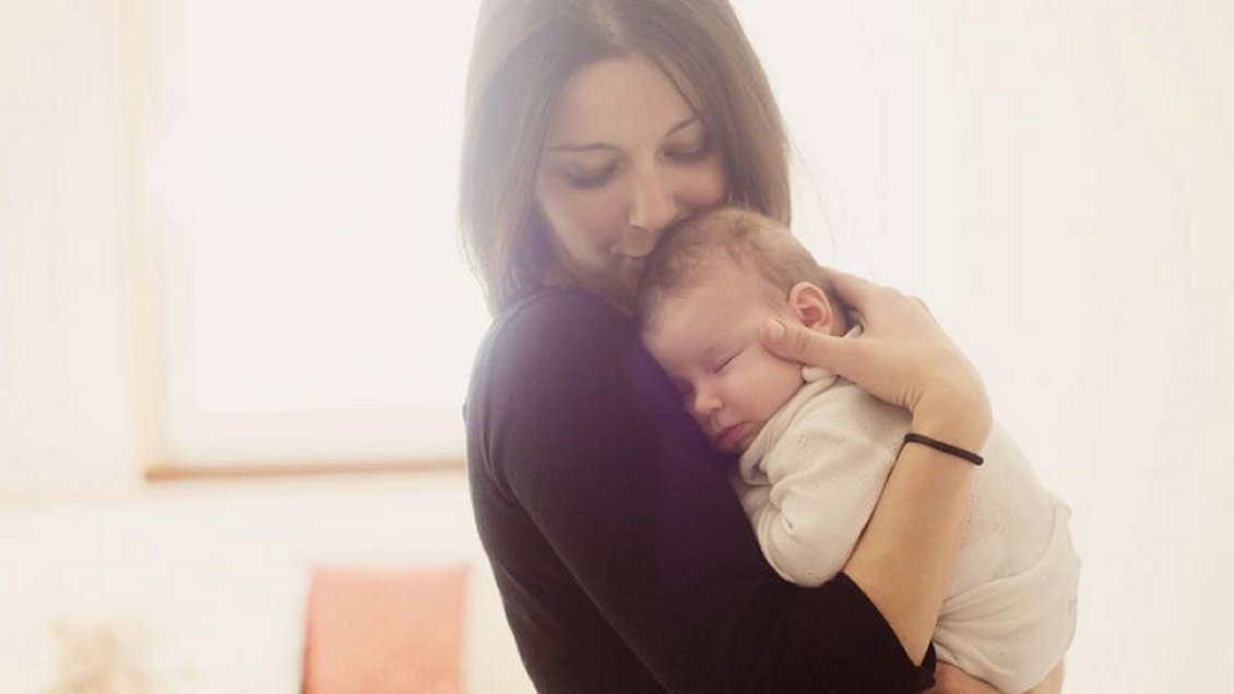 Estados Unidos aprobó por primera vez un medicamento contra depresión postparto