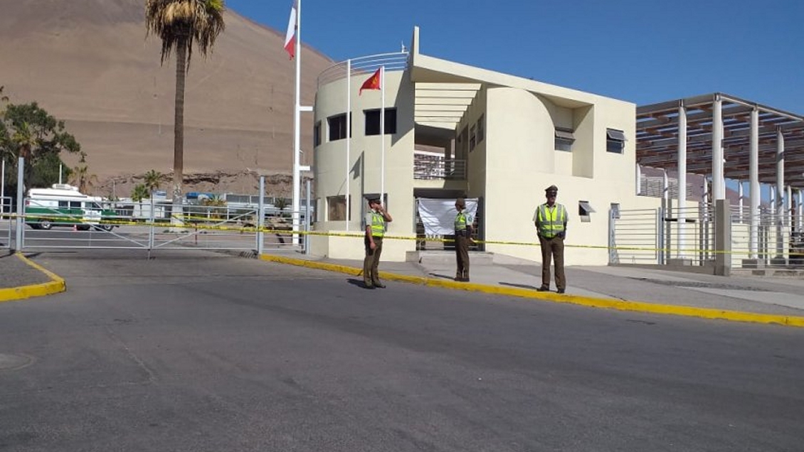 Más de tres horas se extendió reconstitución de escena por tiroteo en Escuela de Caballería de Iquique