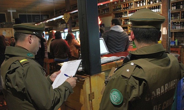 Chillán: Ronda nocturna de Carabineros desbarató local clandestino de apuestas