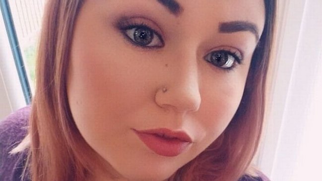 Mujer murió ahogada cuando intentó descubrir cuántas galletas cabían en su boca