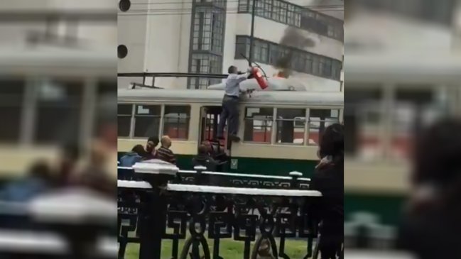 Se incendió el techo de un trolley en Valparaíso