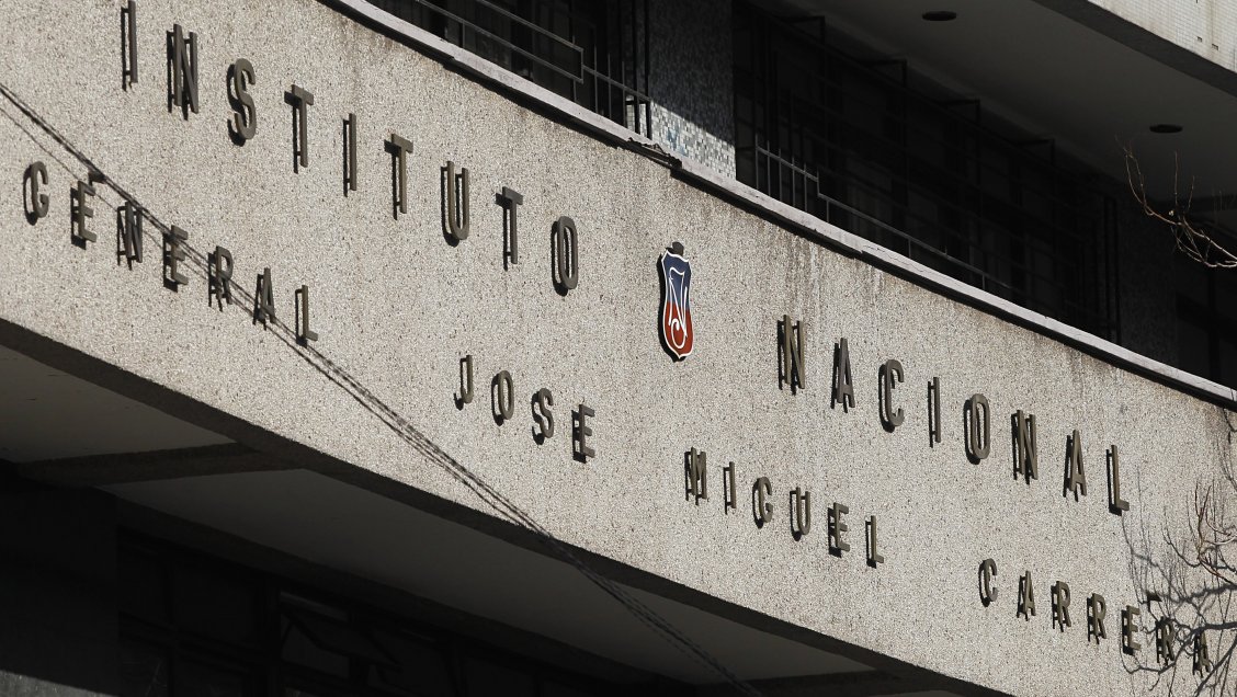 Instituto Nacional: Este martes comenzó votación para definir si será un liceo mixto