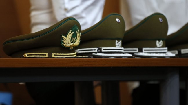 Ex carabinero se querelló por varios delitos contra la extinta unidad de inteligencia policial