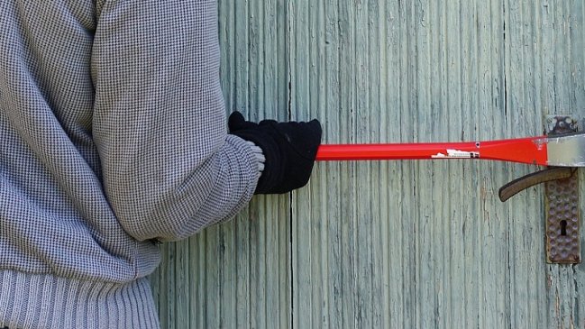 Familia torturó durante dos días a presunto ladrón de 14 años que entró a robar a su casa