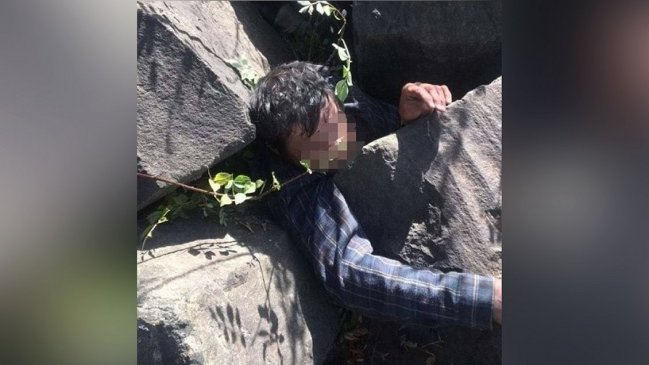 Temuco: Hombre vivió minutos de pesadilla al quedar atrapado entre gigantescas rocas
