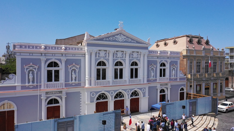 Dos empresas ofertaron la restauración interna del Teatro Municipal de Iquique
