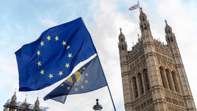 El Parlamento británico vota opciones alternativas para el 