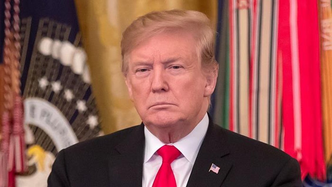 Trump no aclara si indultará a afectados por investigación de Mueller