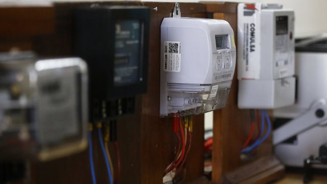 Gobierno anuncia que se pagarán 10 mil pesos a quienes cambien medidores