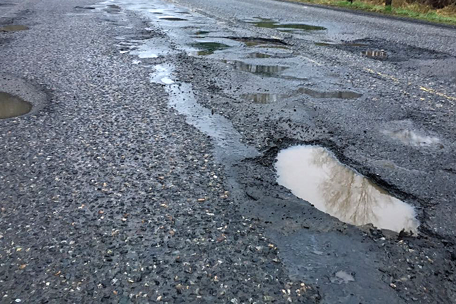 Desvincularon a cuatro inspectores de Vialidad en Temuco por irregularidades