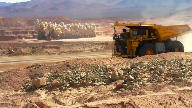 Producción industrial se contrajo 3,6 por ciento en febrero