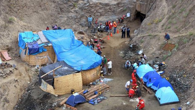 Ocho mineros murieron asfixiados en una mina informal de Perú