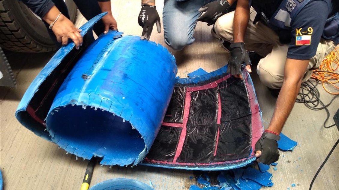 Arica: Casi 100 kilos de pasta base fueron descubiertos en bidones de aceitunas