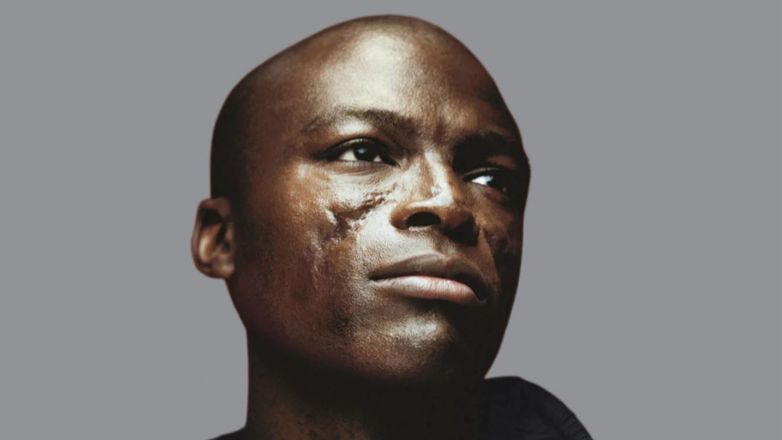 Сил британский певец слушать. Seal певец LP. Британский певец с африканскими корнями сил.