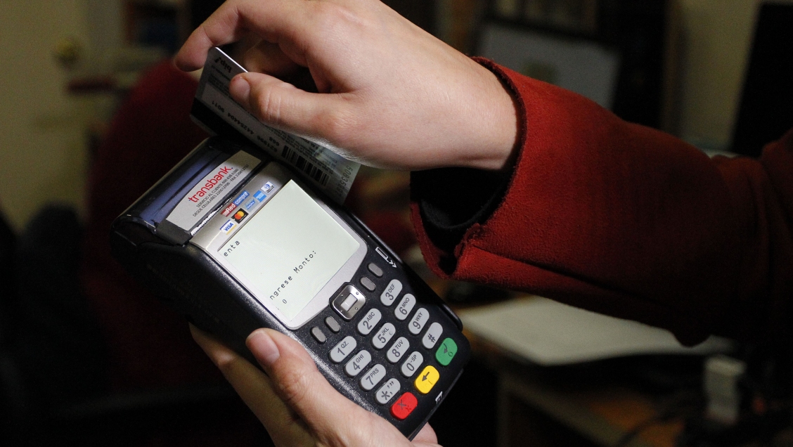 Gobierno anunció plan de trabajo para terminar con el monopolio de Transbank