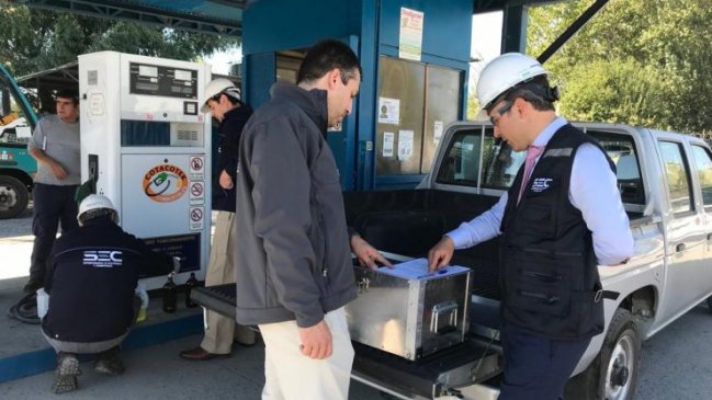 Fiscalizan calidad del combustible en estaciones de servicio de la Región de Ñuble