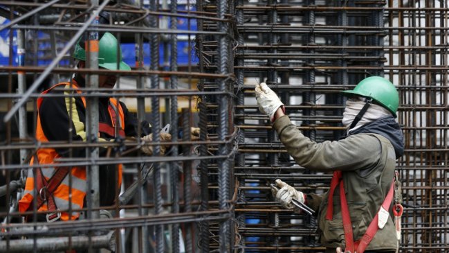 INE: Remuneraciones crecieron un 2,1 por ciento real en febrero