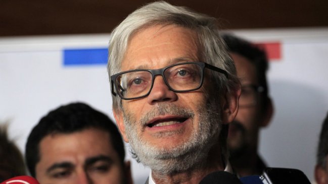 Caso Corpesca: Defensa de Orpis insiste en declaración de ministro Fontaine