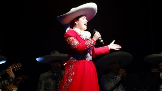 Conocida cantante ranchera fue atropellada y está grave en Osorno