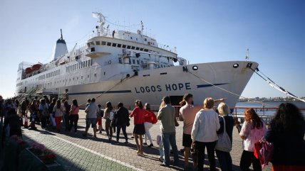  La librería flotante más grande del mundo llegó a Sudamérica  