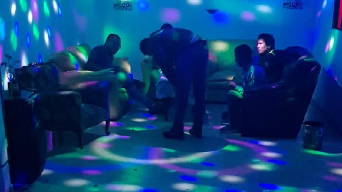 Prostíbulo clandestino fue cerrado por Carabineros en Alto Hospicio