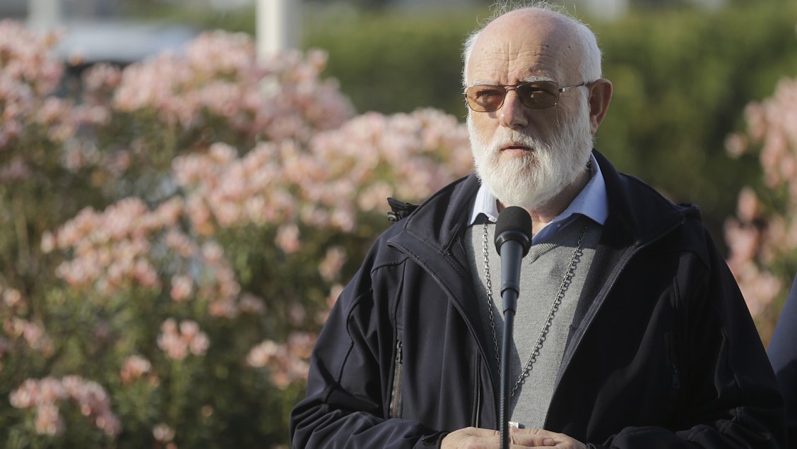 Aós no descartó vender propiedades de la Iglesia para pagar indemnizaciones