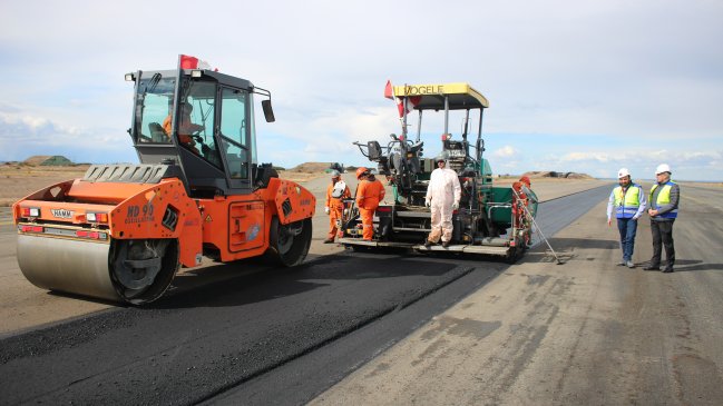 Punta Arenas: Obras en la pista principal del aeropuerto presentan 80 por ciento de avance